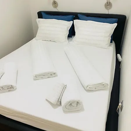 Atmartments Etna Bulevar, Free Private Parking Apartment *