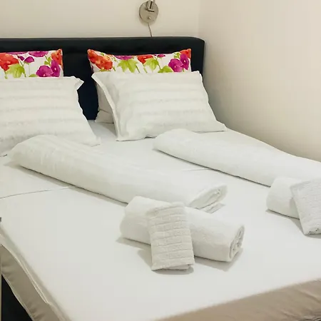 Atmartments Etna Bulevar, Free Private Parking *