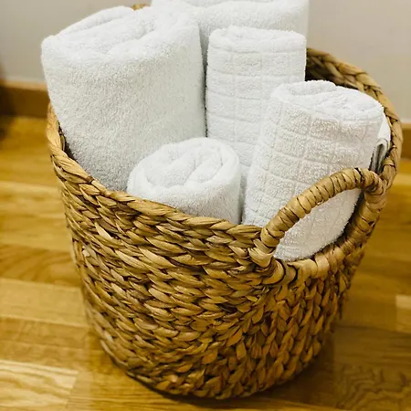 Atmartments Etna Bulevar, Free Private Parking Apartman