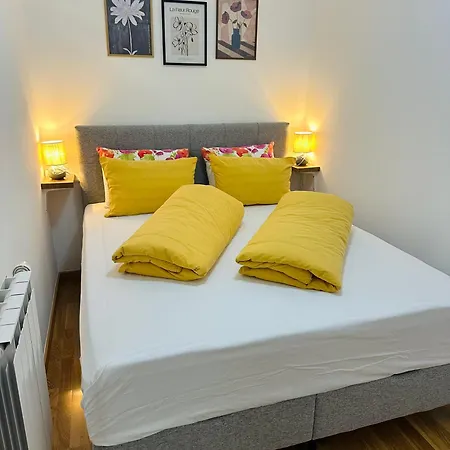 Apartment Atmartments Etna Bulevar, Free Private Parking Sarajevo