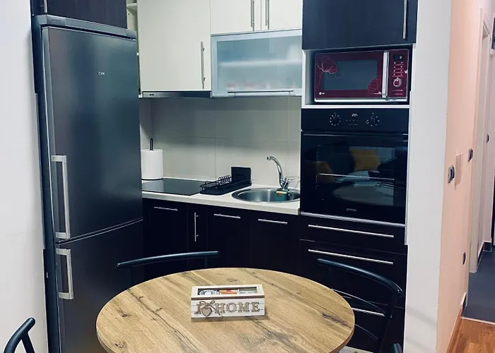 Atmartments Etna Bulevar, Free Private Parking Apartment Sarajevo